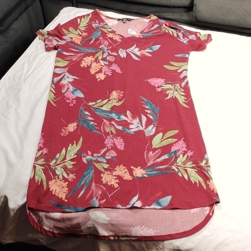 Christian Siriano Women's floral dress size Medium
